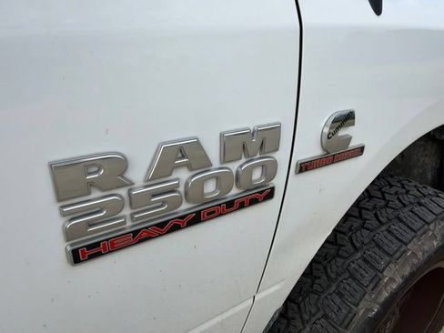 Used 2016 RAM 2500 Tradesman w/ Chrome Appearance Group AWD/4WD image 14