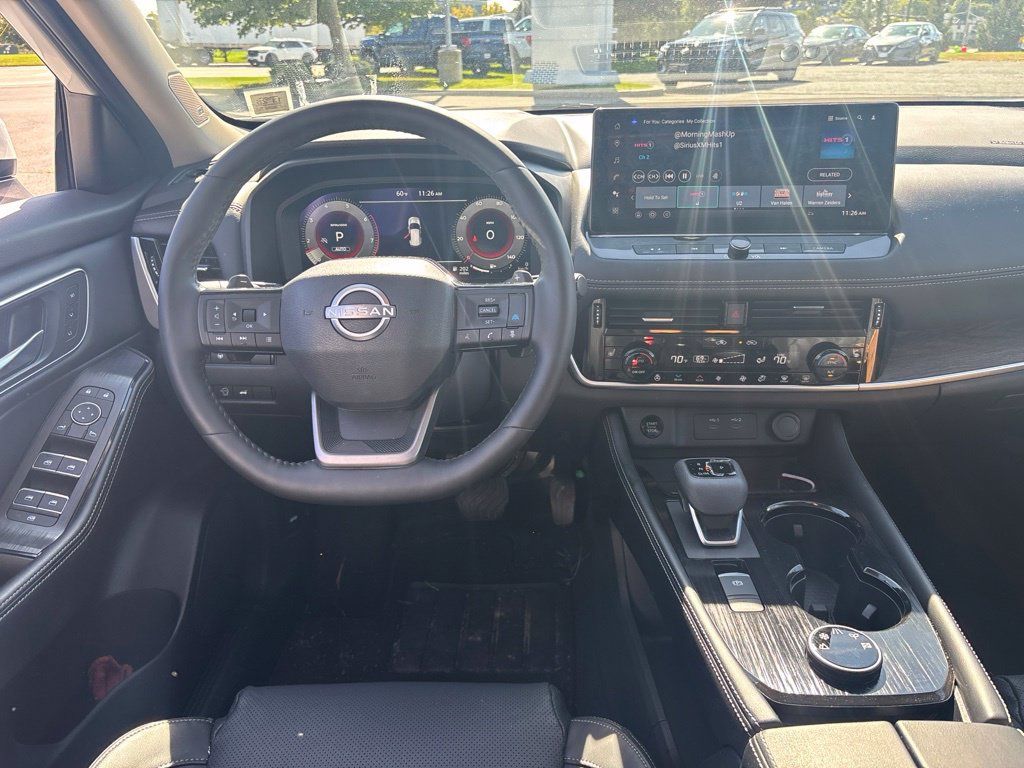Certified 2026 Nissan Rogue Platinum w/ Platinum Premium Package AWD/4WD image 27