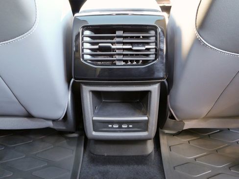 Used 2024 Volkswagen ID.4 Pro S image 20