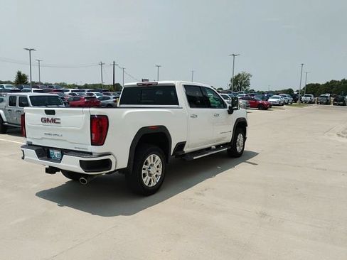 Used 2021 GMC Sierra 2500 Denali AWD/4WD image 2