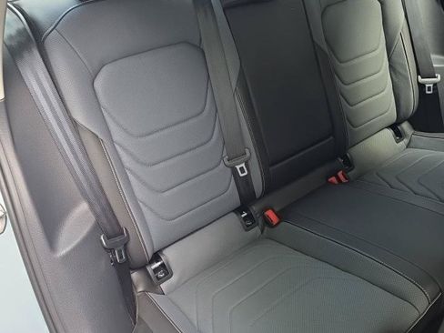 Used 2025 Volkswagen Jetta SEL FWD image 25