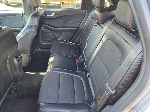 Used 2024 Ford Escape ST-Line image 7