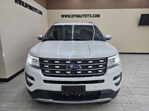 Used 2016 Ford Explorer Limited image 3
