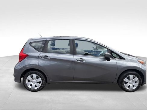 Used 2018 Nissan Versa Note SV FWD image 9
