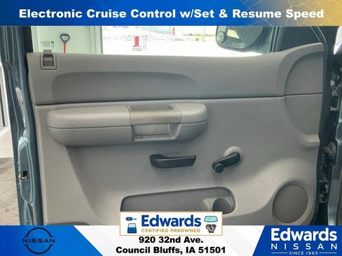Used 2009 Chevrolet Silverado 1500 W/T AWD/4WD image 11