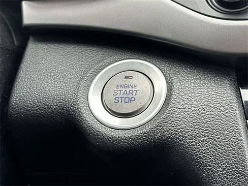 Used 2018 Hyundai Elantra Value Edition w/ Cargo Package image 11