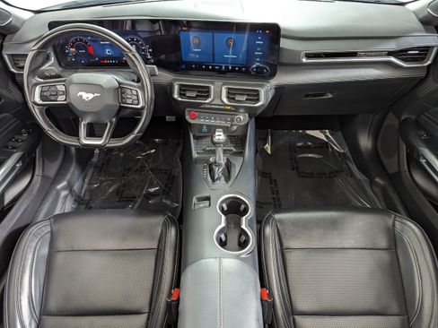 Used 2024 Ford Mustang Premium image 10