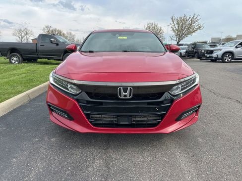 Used 2020 Honda Accord Sport image 2