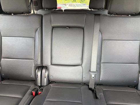 Certified 2025 Chevrolet Tahoe LT RWD image 16