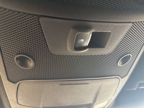 Used 2019 Ford F150 Lariat w/ Equipment Group 502A Luxury image 13