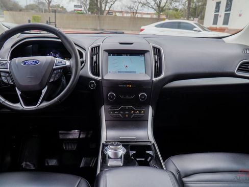 Used 2019 Ford Edge SEL w/ Equipment Group 201A image 16