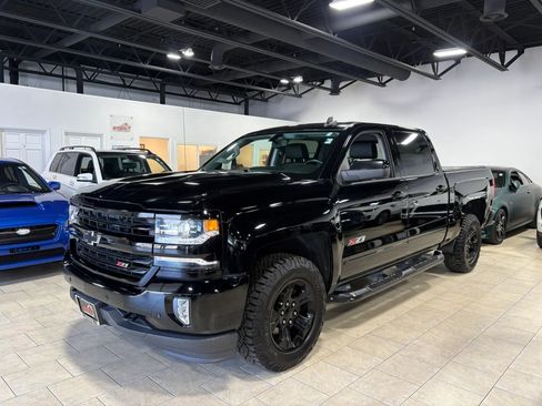Used 2017 Chevrolet Silverado 1500 LTZ Z71 w/ LTZ Plus Package AWD/4WD image 6