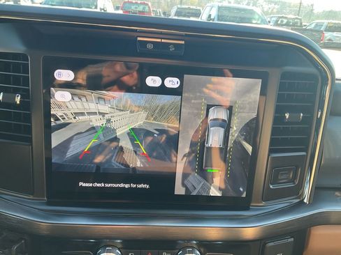 New 2026 Ford F250 Lariat w/ Chrome Package image 24