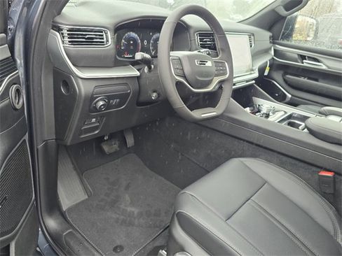 New 2025 Jeep Wagoneer Series II image 4