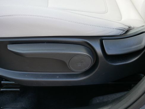 Certified 2025 Hyundai Tucson SE image 20