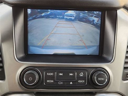 Used 2018 Chevrolet Suburban LT image 14