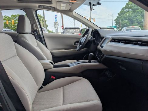 Used 2017 Honda HR-V EX image 20