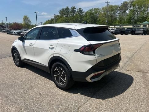 Used 2023 Kia Sportage LX AWD/4WD image 8