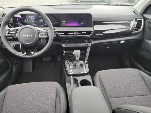 New 2026 Kia Seltos S FWD image 15