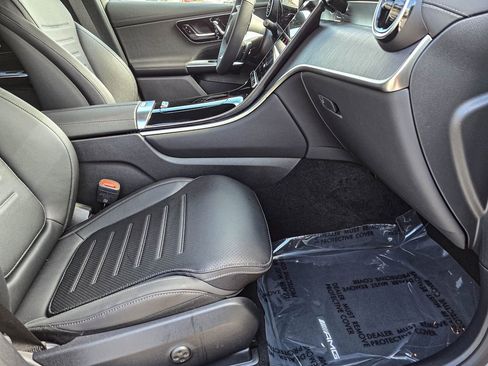 New 2025 Mercedes-Benz GLC 300 4MATIC image 35
