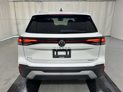 Certified 2026 Volkswagen Tiguan S w/ 18" Wheel Package AWD/4WD image 20