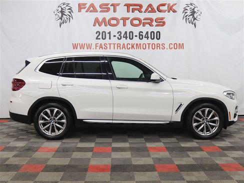 Used 2019 BMW X3 xDrive30i w/ Premium Package image 4