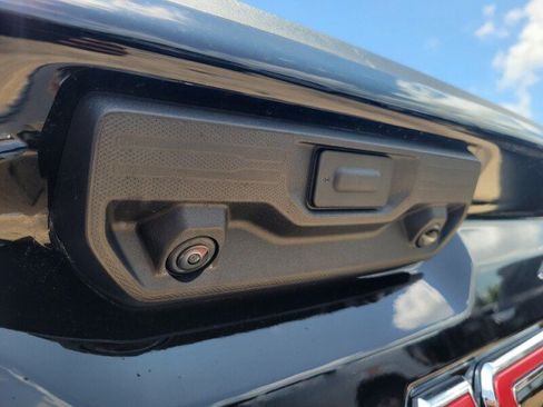 Used 2026 GMC Sierra 1500 Pro w/ Pro Value Package AWD/4WD image 7