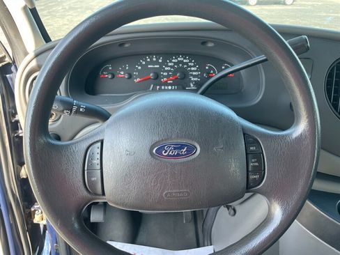 Used 2008 Ford E-350 and Econoline 350 Super Duty RWD image 15