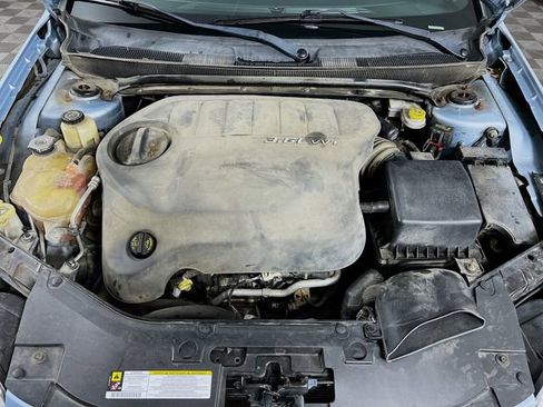 Used 2013 Chrysler 200 Limited FWD image 25