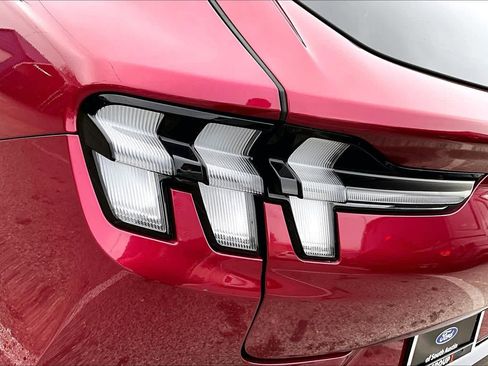 Certified 2025 Ford Mustang Mach-E GT image 27