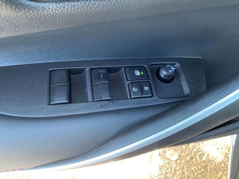 Used 2025 Toyota Corolla SE image 14