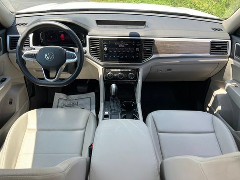 Certified 2023 Volkswagen Atlas SE w/ Panoramic Sunroof Package FWD image 27