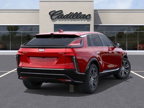 New 2025 Cadillac Lyriq Luxury RWD image 4