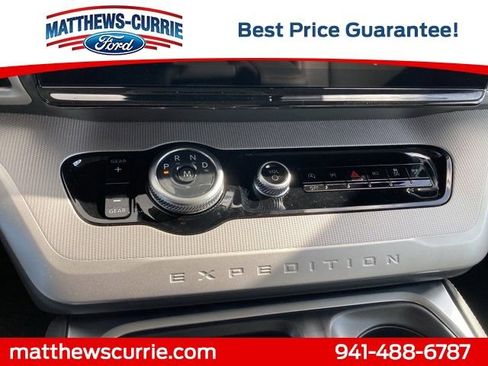 New 2025 Ford Expedition Active image 22
