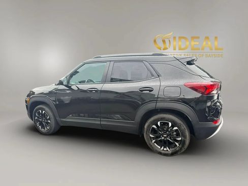 Used 2023 Chevrolet TrailBlazer LT w/ Convenience Package AWD/4WD image 4