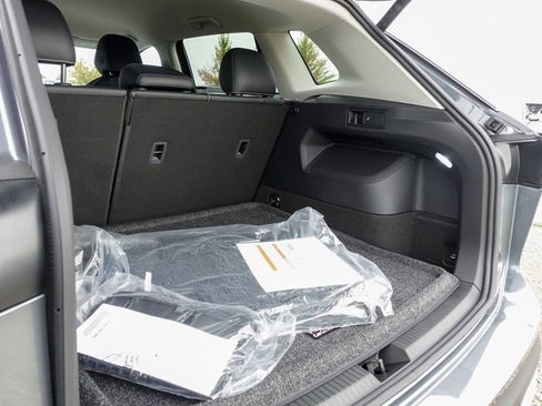 New 2026 Volkswagen Tiguan SE image 26