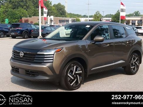 Certified 2025 Nissan Kicks SV FWD image 3