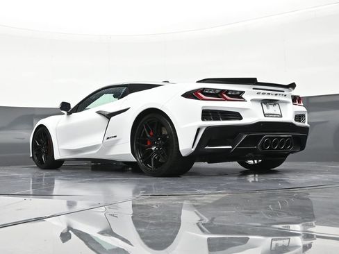 Used 2026 Chevrolet Corvette Z06 RWD image 19