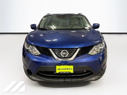Used 2019 Nissan Rogue Sport SV AWD/4WD image 2