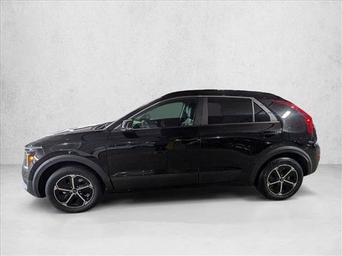 Used 2025 Kia Niro EX image 9