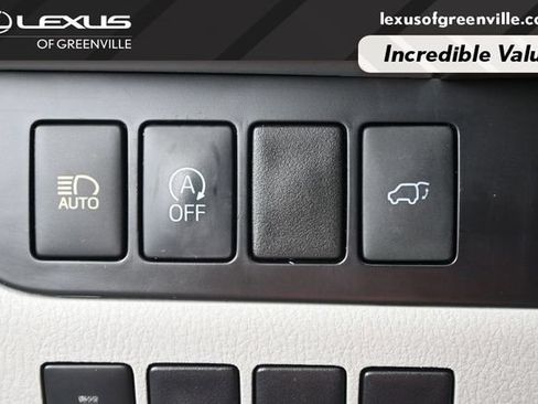 Used 2019 Toyota Highlander XLE AWD/4WD image 14
