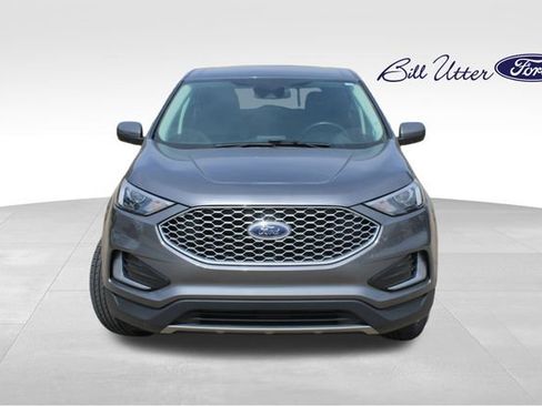 Used 2024 Ford Edge SEL AWD/4WD image 2