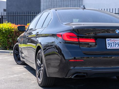 Used 2021 BMW 530i xDrive w/ Premium Package AWD/4WD image 5