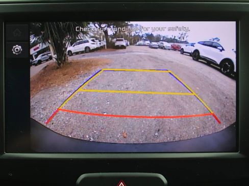 Certified 2022 Kia Soul LX w/ Technology Package image 42