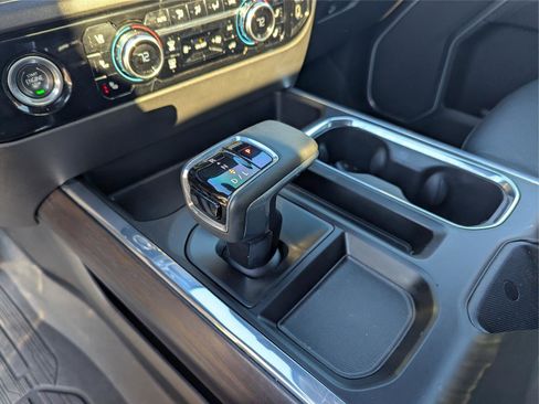 Used 2023 GMC Sierra 1500 SLT w/ SLT Premium Package image 16