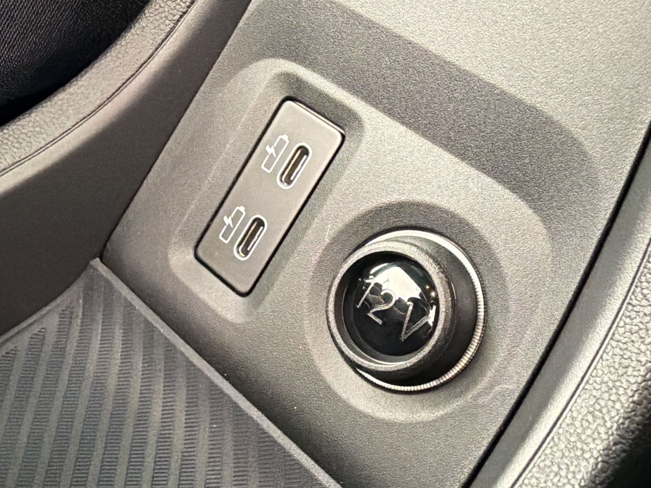 New 2026 MINI Cooper 2-Door Hardtop FWD image 18