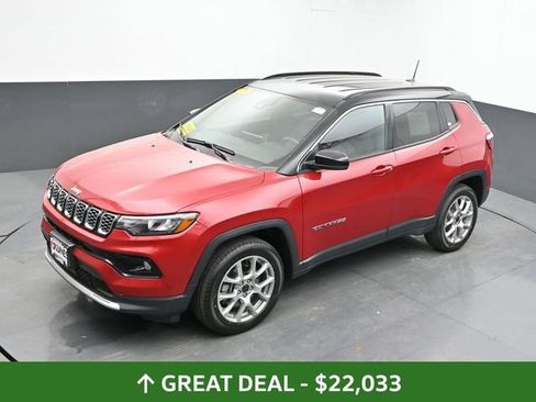 Used 2025 Jeep Compass Limited AWD/4WD image 40