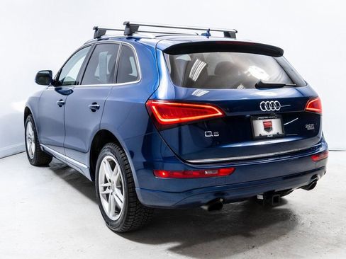 Used 2017 Audi Q5 2.0T Premium Plus w/ Technology Package image 3