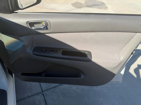 Used 2005 Toyota Camry XLE image 27