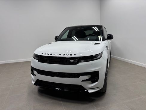 New 2026 Land Rover Range Rover Sport Dynamic SE AWD/4WD image 2